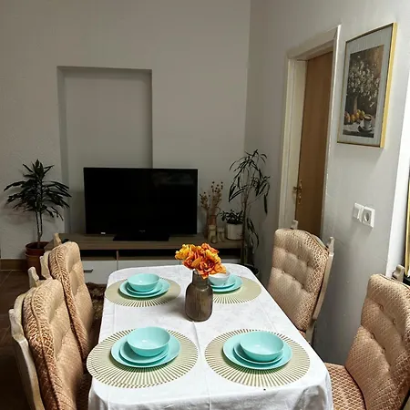 Appartement Modern With Space For 6 Weißenfels
